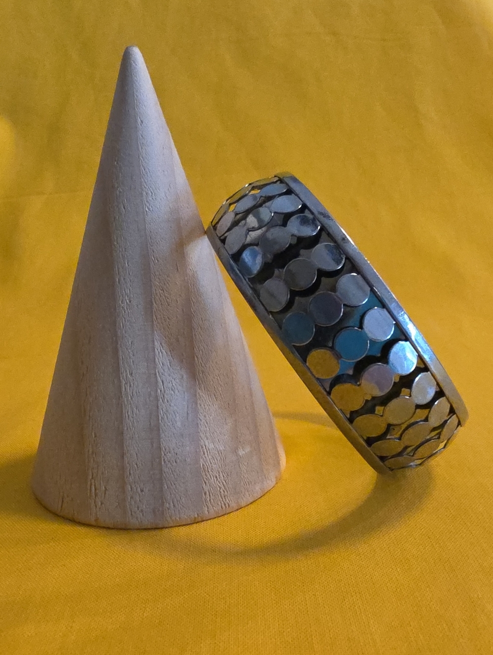 Vintage ▪︎ Brass & Silver-Tone Disc Accent Bangle ▪︎  Fun Costume Jewelry